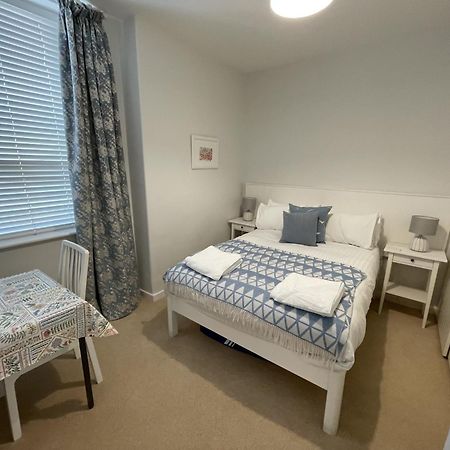 Lovely Seafront 2 Bedroom Apartment 4 Aberdyfi Dış mekan fotoğraf